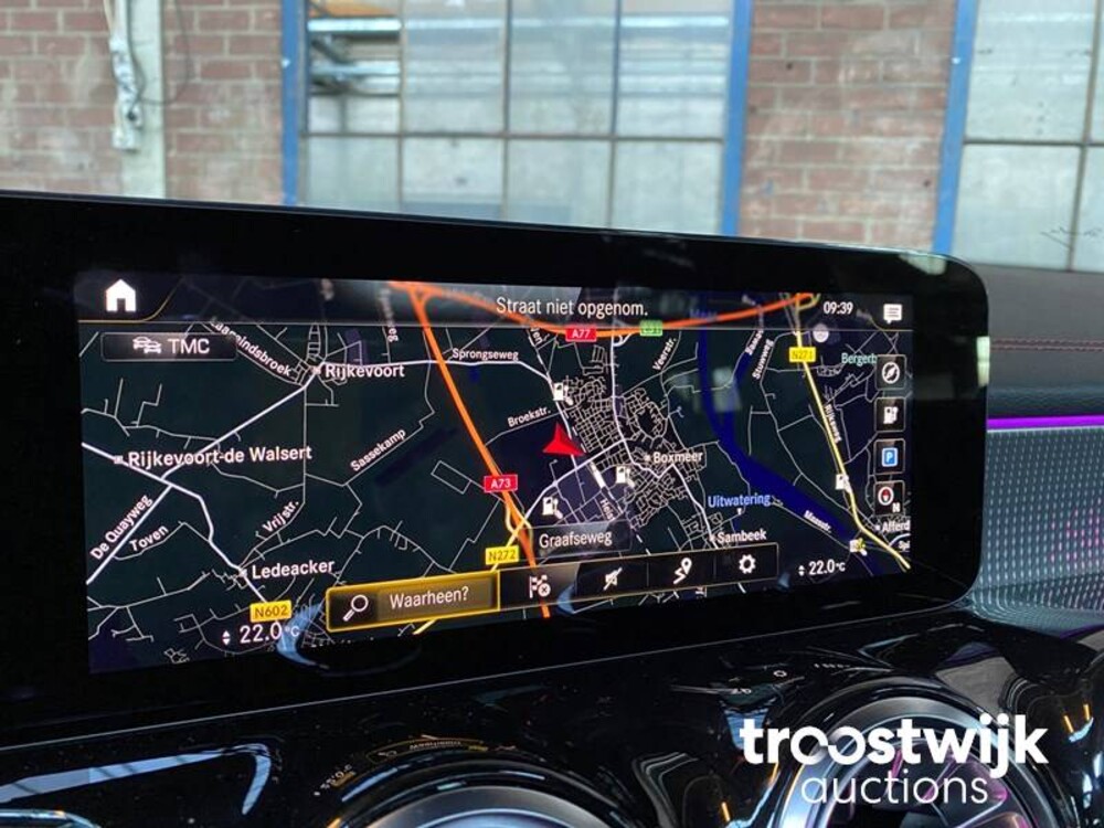 Mercedes-Benz EQB300 AMG 4Matic Auto