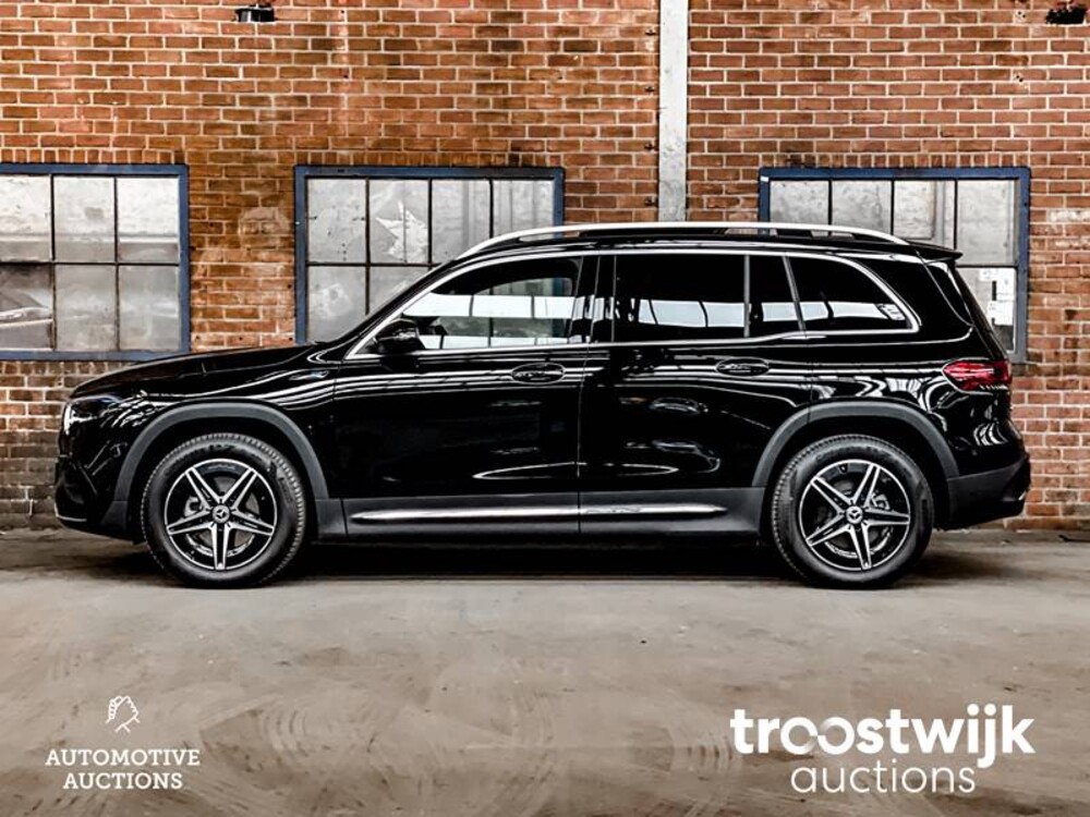 Mercedes-Benz EQB300 AMG 4Matic Auto