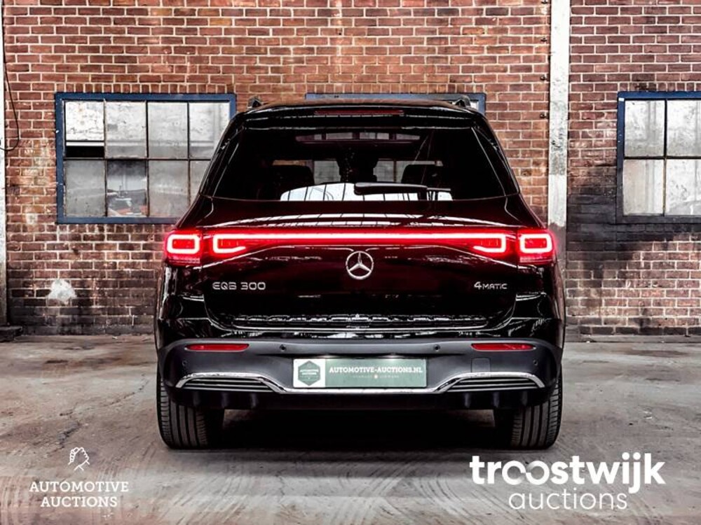 Mercedes-Benz EQB300 AMG 4Matic Auto