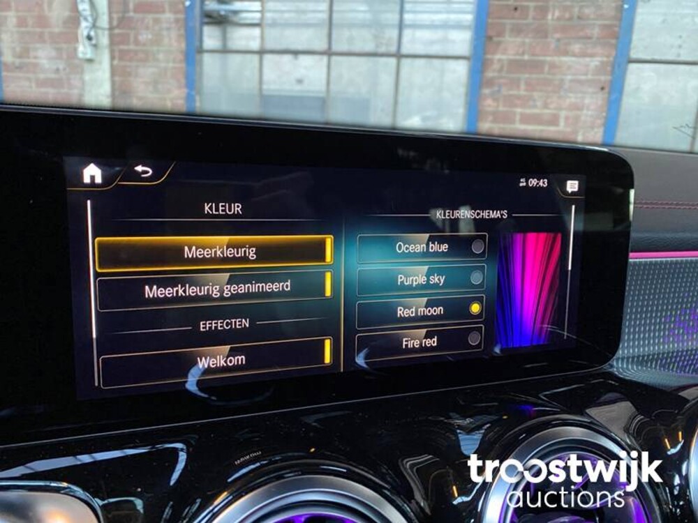 Mercedes-Benz EQB300 AMG 4Matic Auto