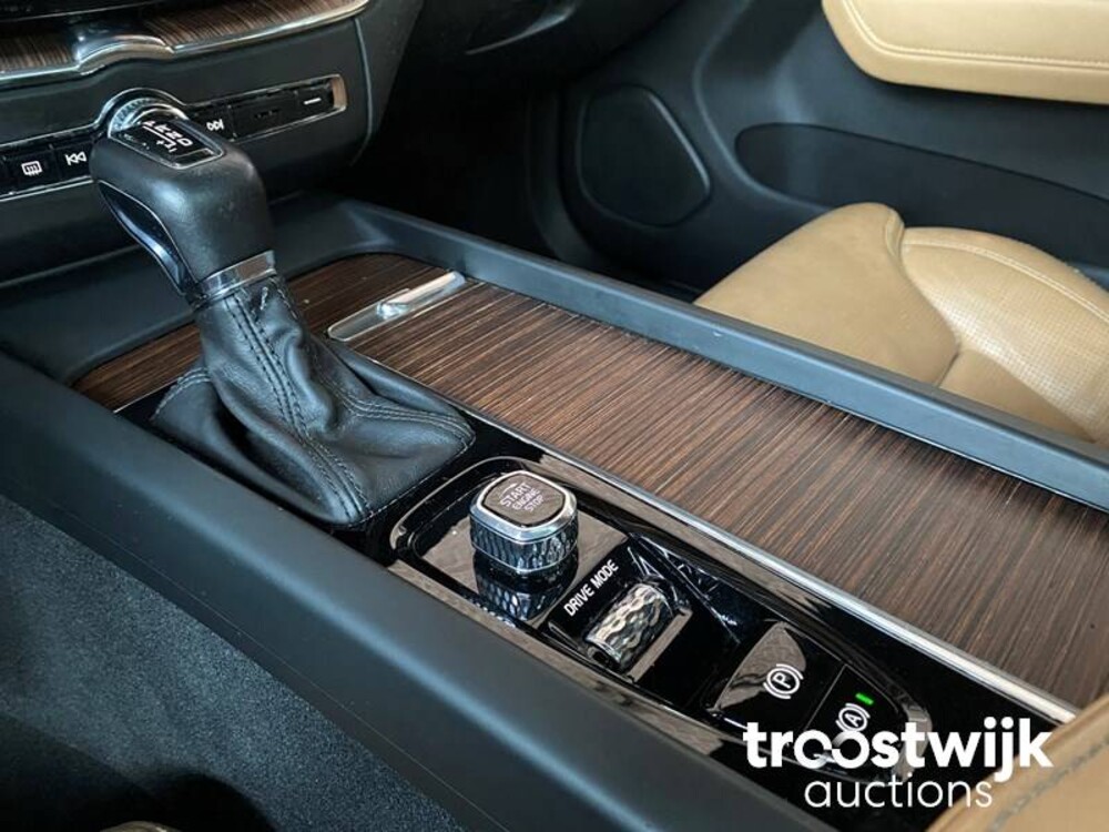 Volvo XC60 D5 2.0 AWD Inscription Auto