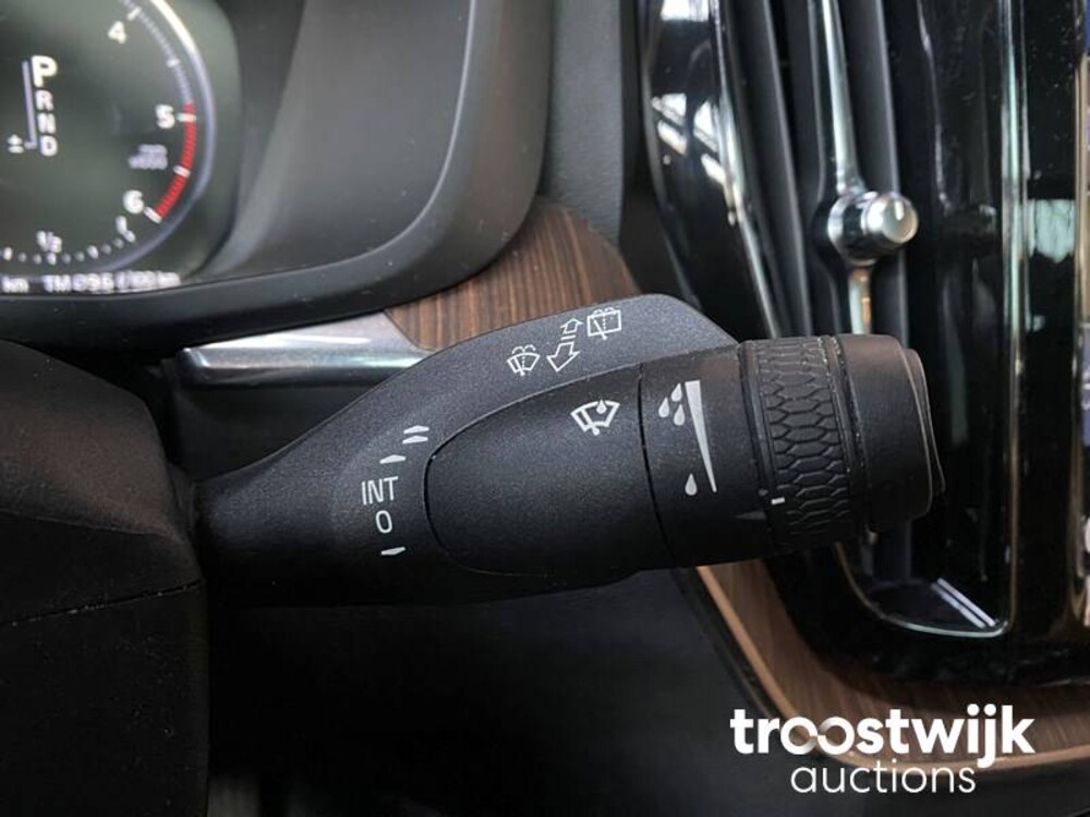 Volvo XC60 D5 2.0 AWD Inscription Auto