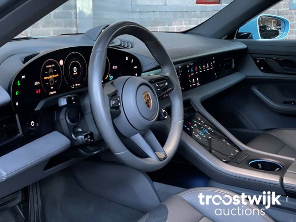 Porsche Taycan 4S Performance 84 kWh Auto