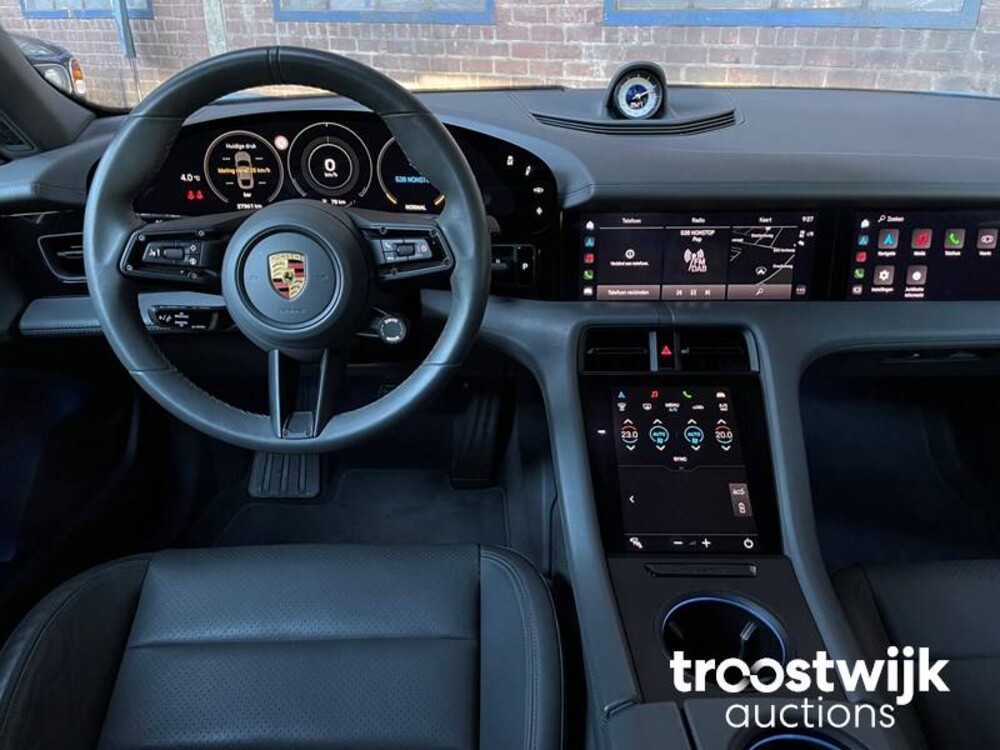 Porsche Taycan 4S Performance 84 kWh Auto