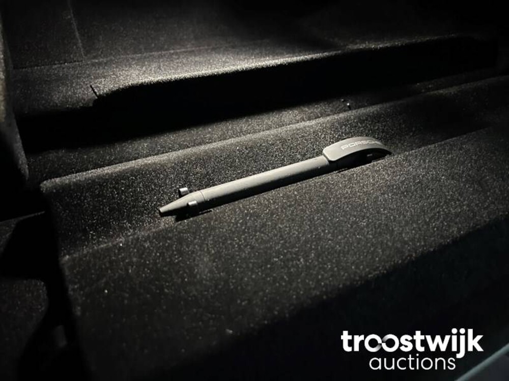 Porsche Taycan 4S Performance 84 kWh Auto