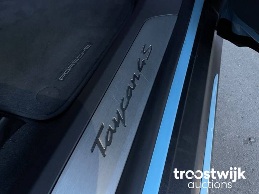 Porsche Taycan 4S Performance 84 kWh Auto