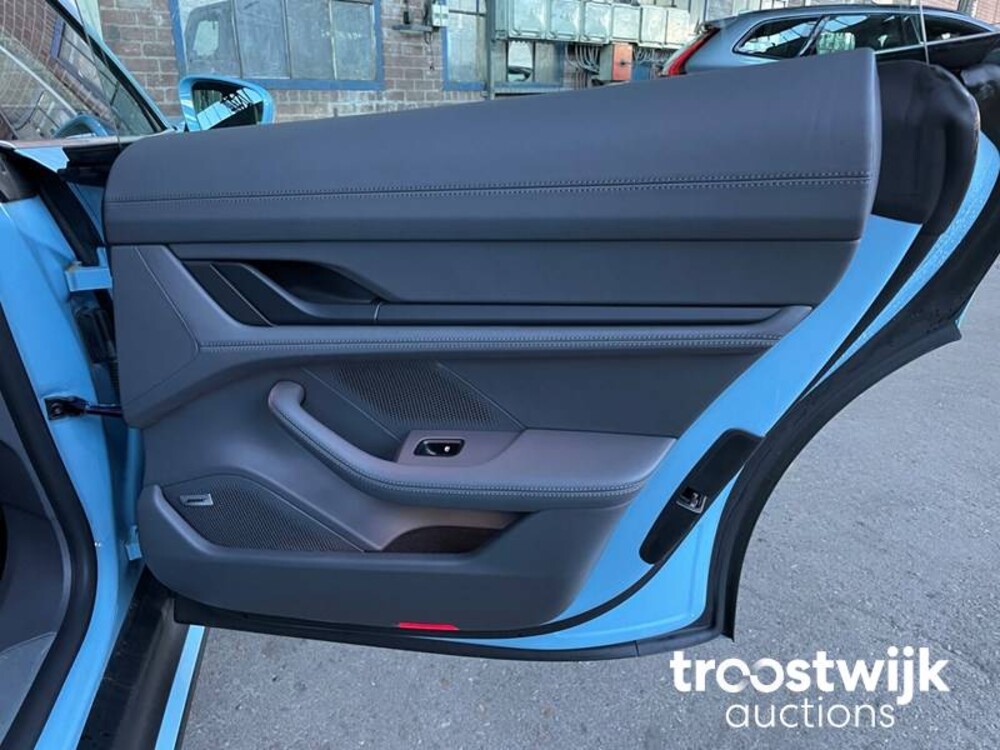 Porsche Taycan 4S Performance 84 kWh Auto