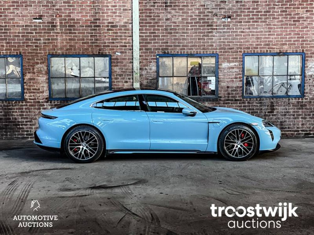 Porsche Taycan 4S Performance 84 kWh Auto