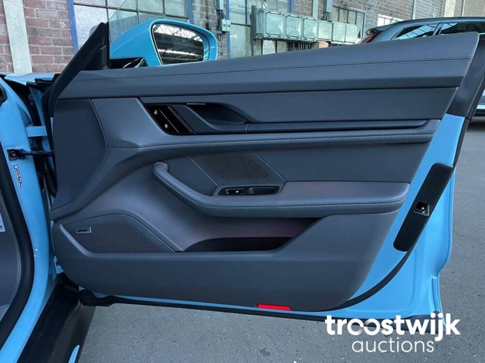 Porsche Taycan 4S Performance 84 kWh Auto