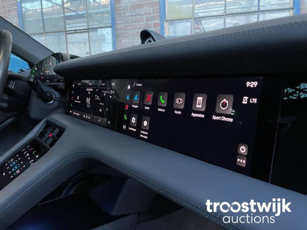 Porsche Taycan 4S Performance 84 kWh Auto