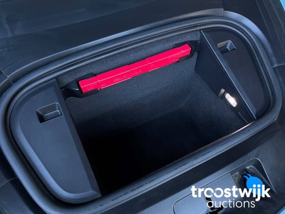 Porsche Taycan 4S Performance 84 kWh Auto