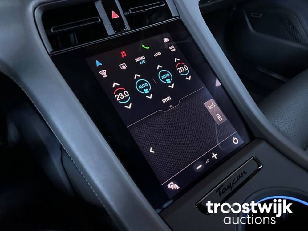 Porsche Taycan 4S Performance 84 kWh Auto