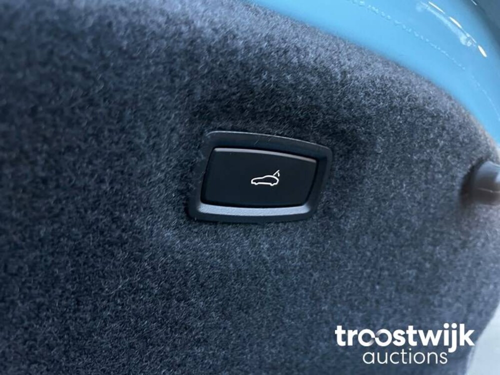 Porsche Taycan 4S Performance 84 kWh Auto