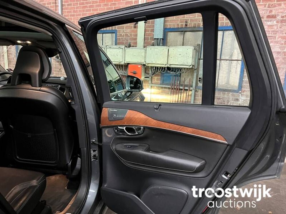 Volvo XC90 2.0 T8 Twin Engine 320pk 2015 7-Persoon -Org. NL-, HS-691-B