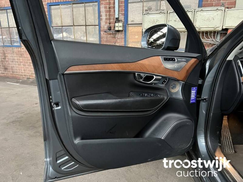 Volvo XC90 2.0 T8 Twin Engine 320pk 2015 7-Persoon -Org. NL-, HS-691-B