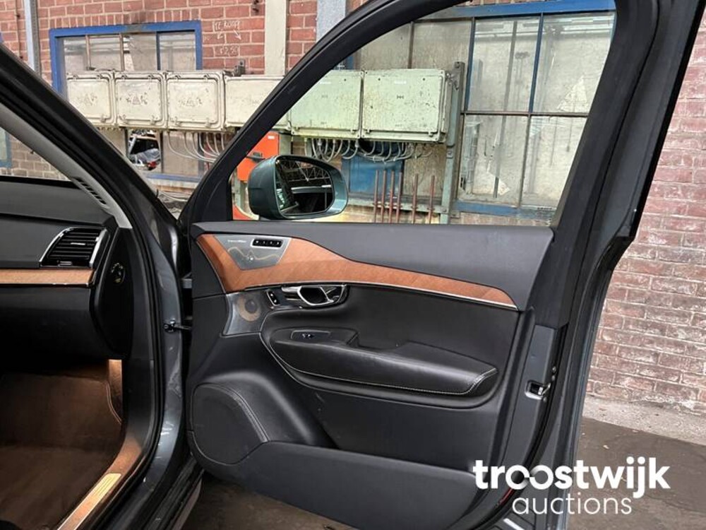 Volvo XC90 2.0 T8 Twin Engine 320pk 2015 7-Persoon -Org. NL-, HS-691-B