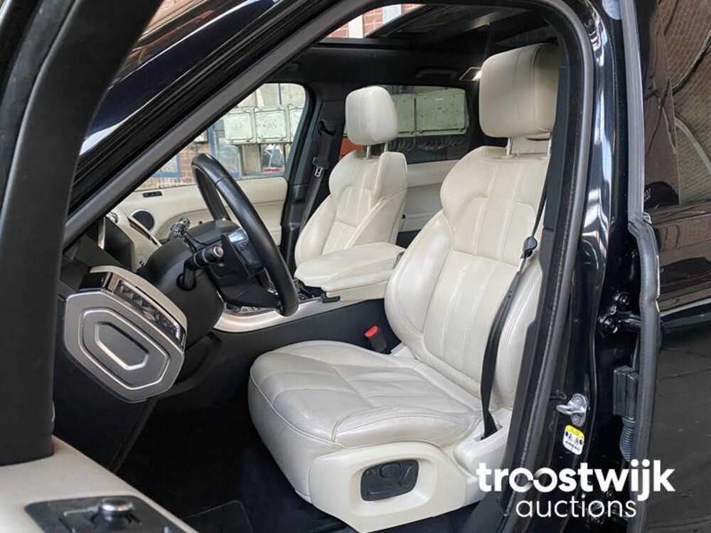 Land Rover Range Rover Sport 3.0 SDV6 Autobiography Auto