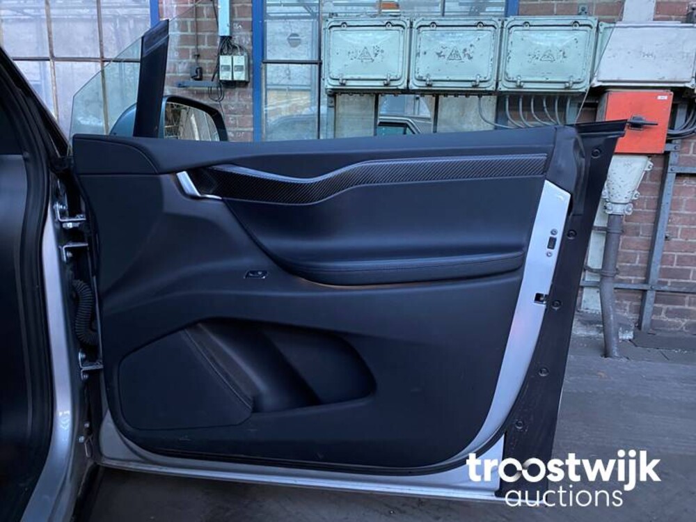 Tesla Model X 100D  417pk 2018, TP-965-P