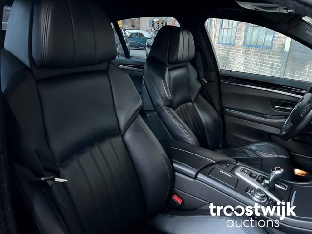 BMW M5 V8 4.4 5-serie Auto