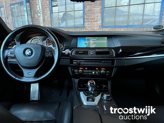 BMW M5 V8 4.4 5-serie 560pk 2013 -Orig, NL-, 80-ZNN-7