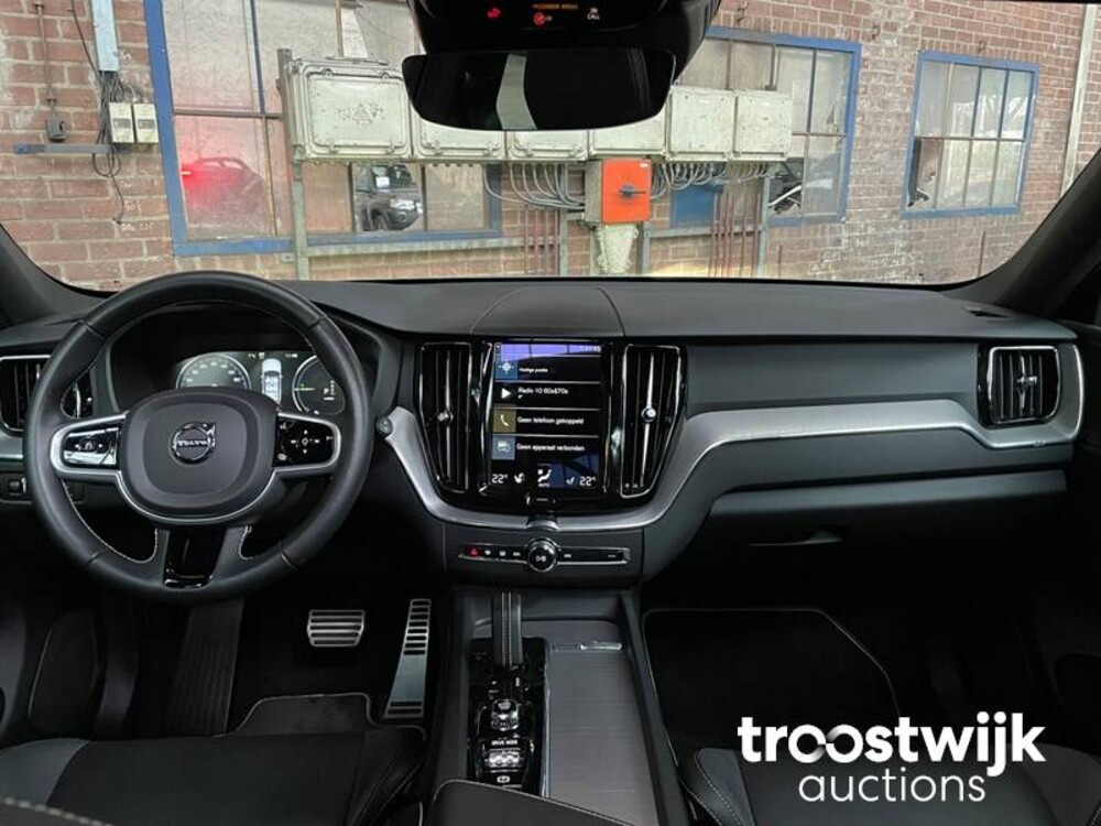 Volvo XC60 T8 R-Design Recharge 389pk 2021 -Fabrieksgarantie-