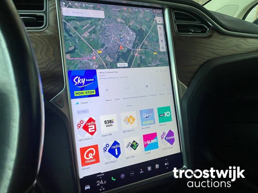 Tesla Model X 90D Base Auto