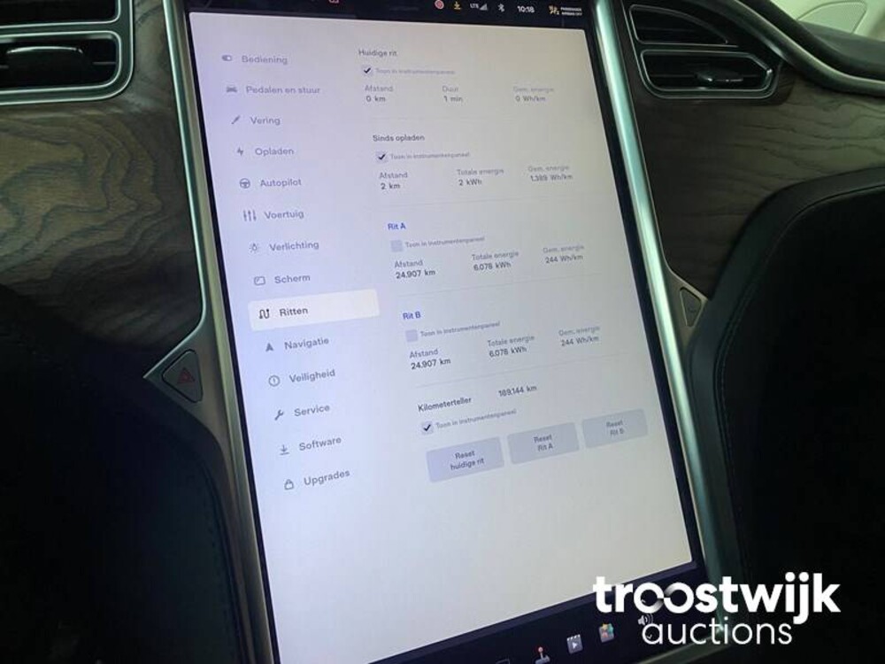 Tesla Model X 90D Base Auto