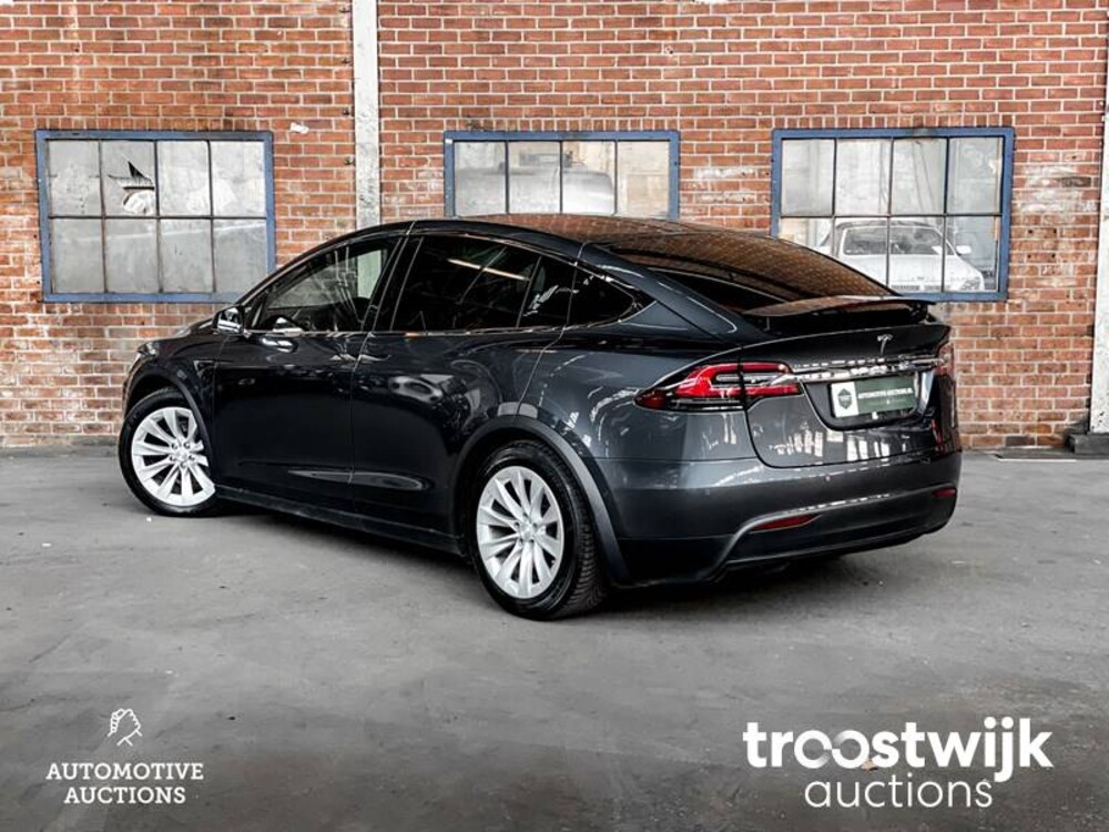 Tesla Model X 90D Base Auto