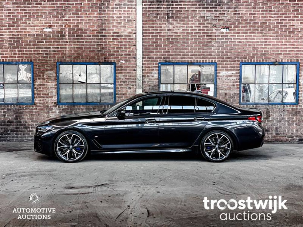 BMW 530d M-Pakket High Executive 5-serie -Orig. NL- Facelift 286pk 2021, K-747-SL -Fabrieksgarantie-