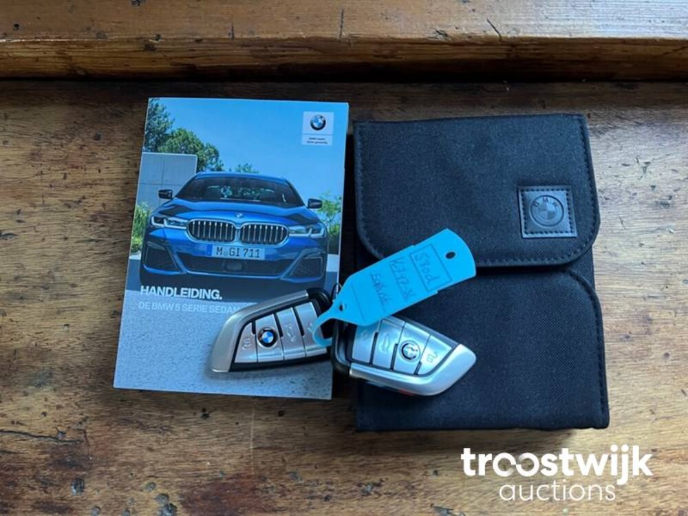 BMW 530d M-Pakket High Executive 5-serie -Orig. NL- Facelift 286pk 2021, K-747-SL -Fabrieksgarantie-