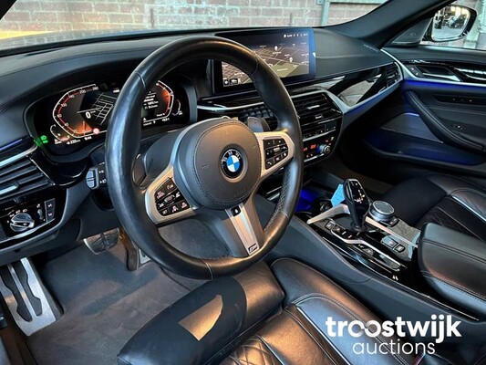 BMW 530d M-Pakket High Executive 5-serie -Orig. NL- Facelift 286pk 2021, K-747-SL -Fabrieksgarantie-