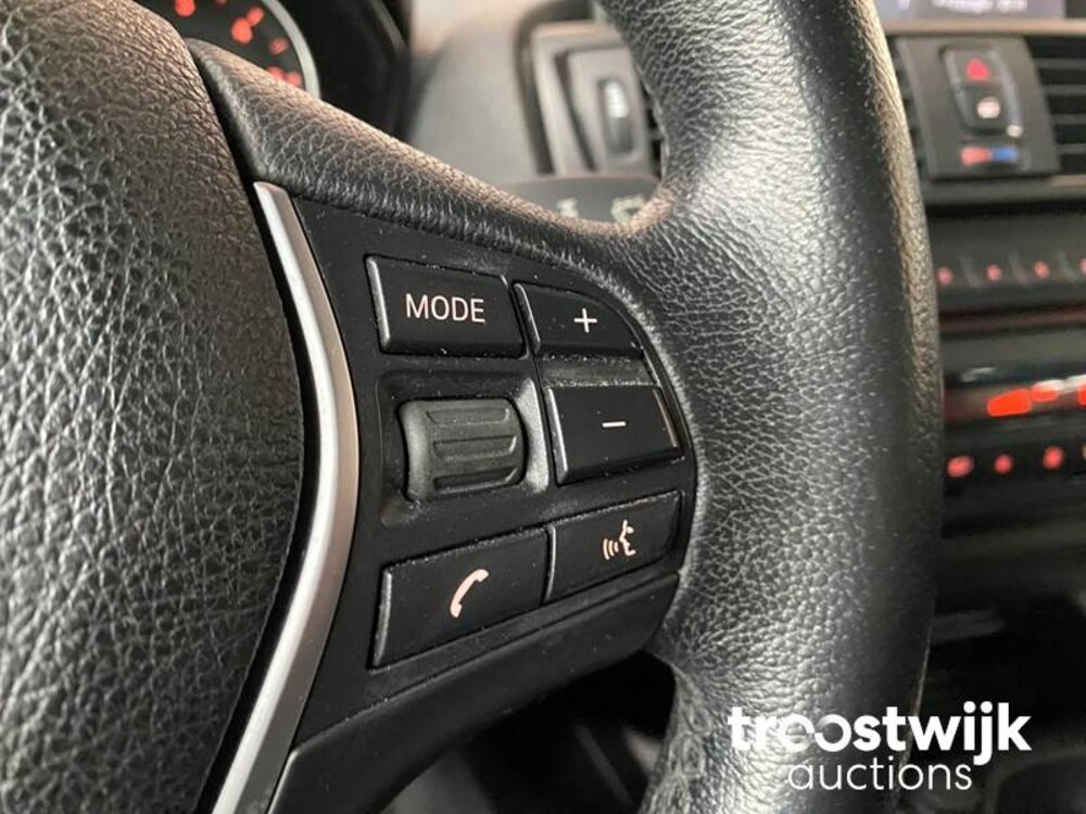 BMW 116d Business+ Auto