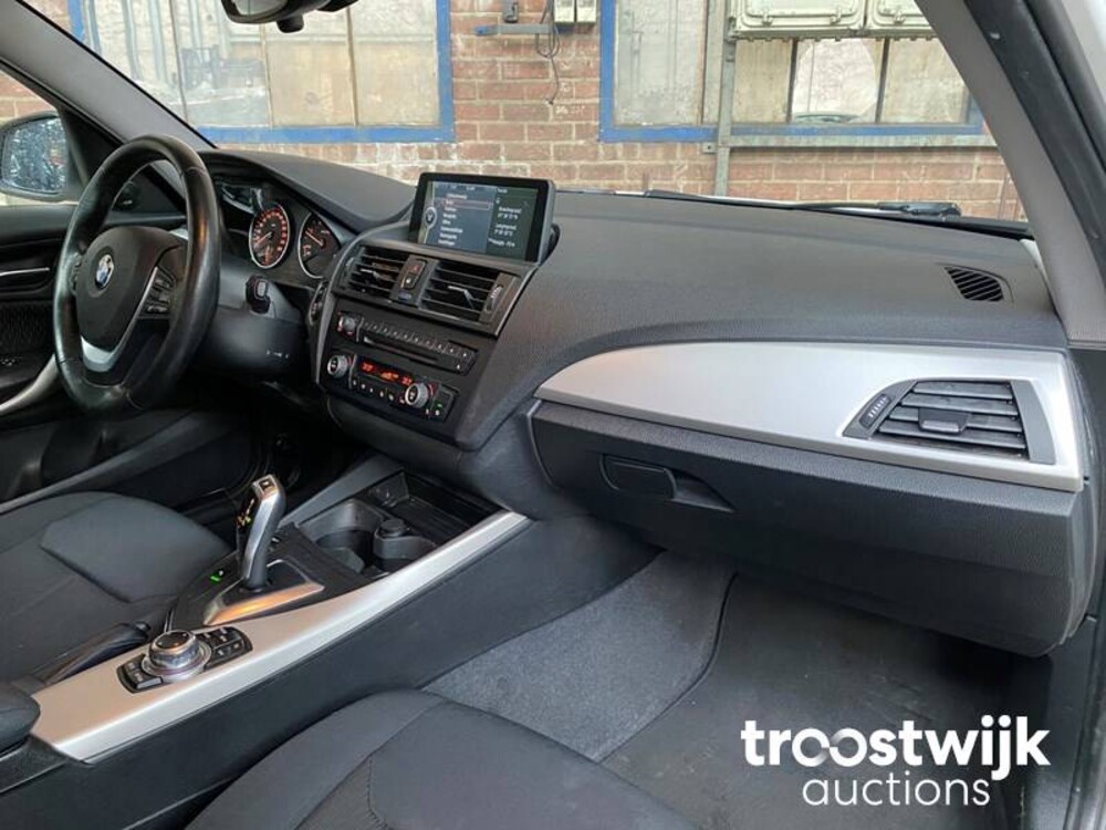 BMW 116d Business+ Auto