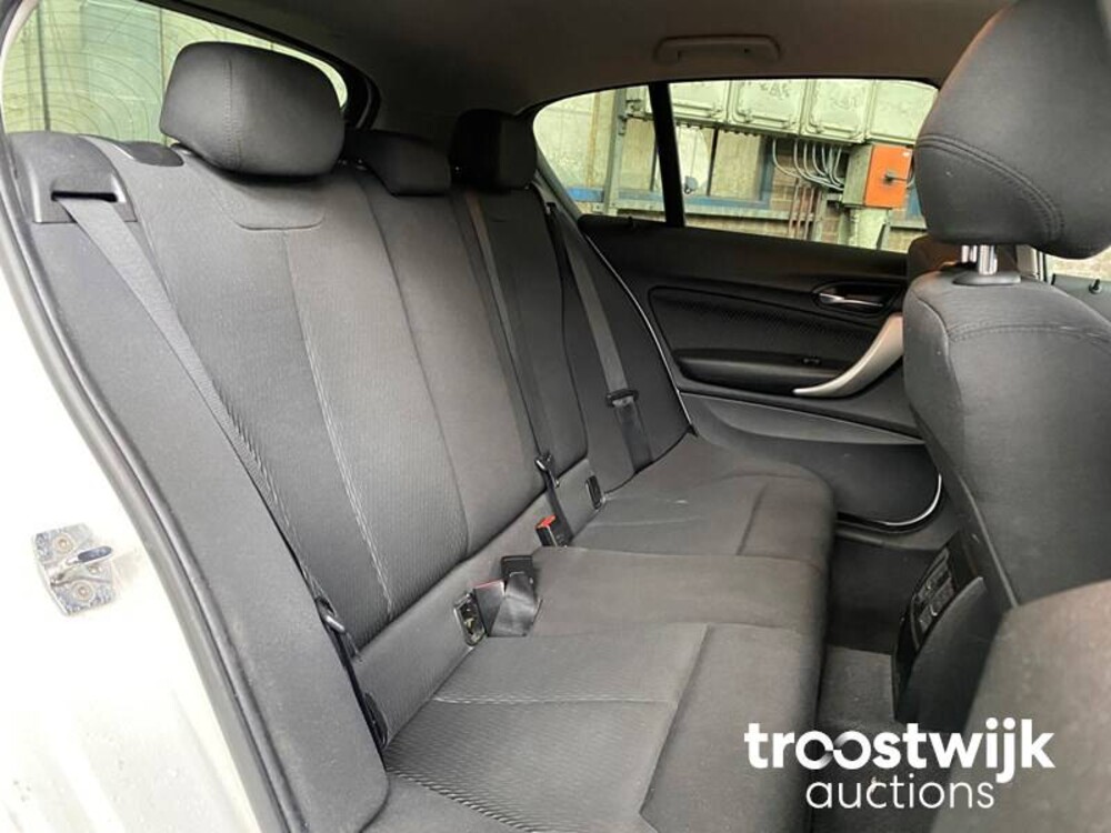 BMW 116d Business+ Auto