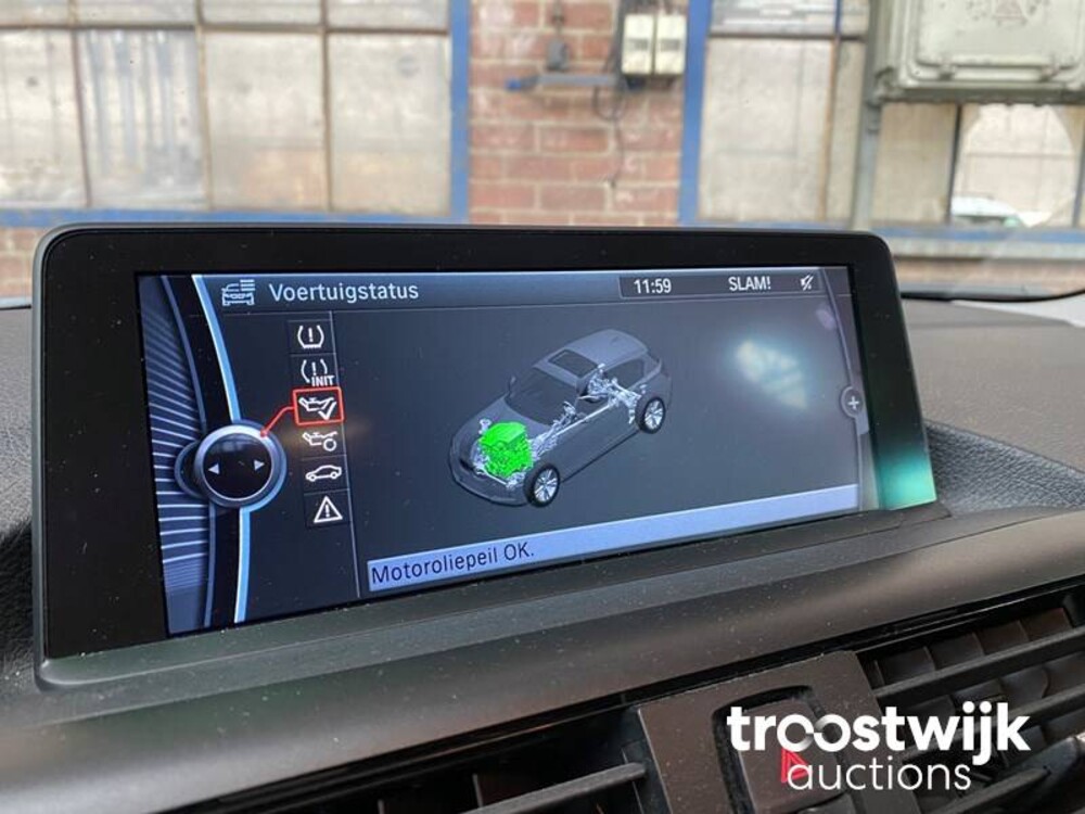 BMW 116d Business+ Auto