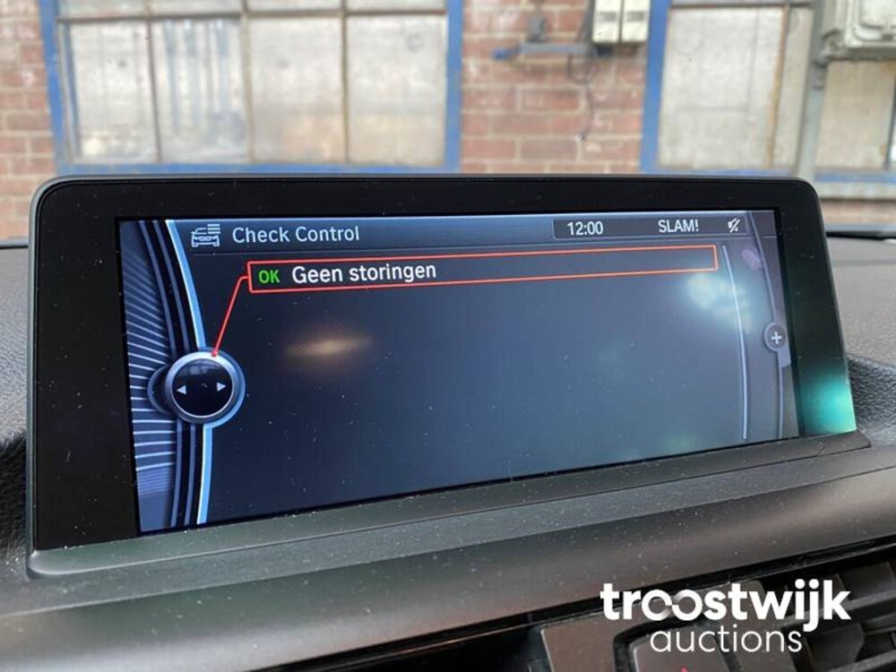 BMW 116d Business+ Auto