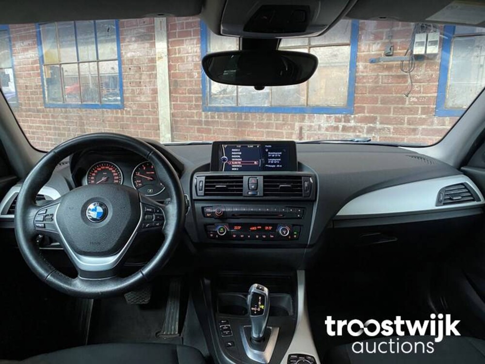 BMW 116d Business+ Auto
