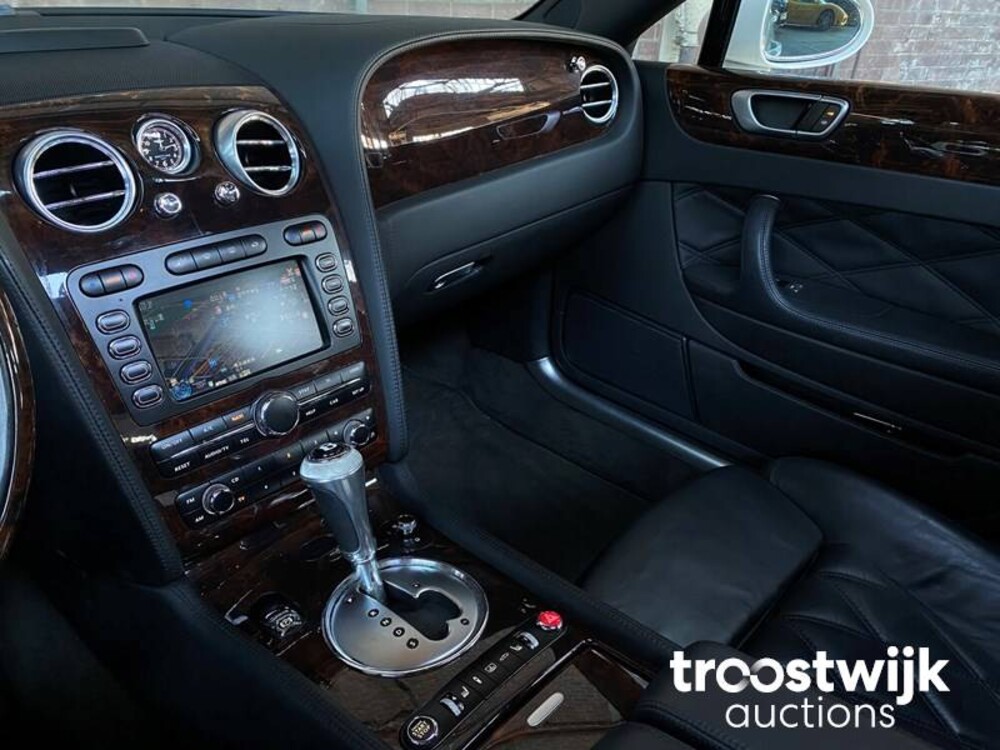 Bentley Continental Flying Spur 6.0 W12 Auto