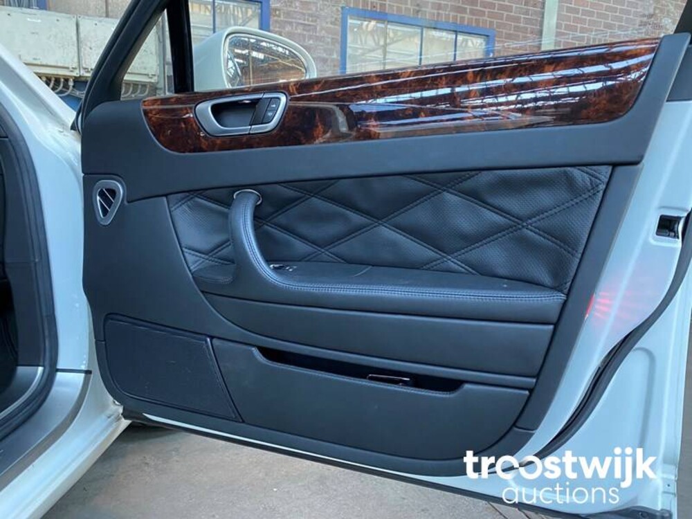 Bentley Continental Flying Spur 6.0 W12 Auto