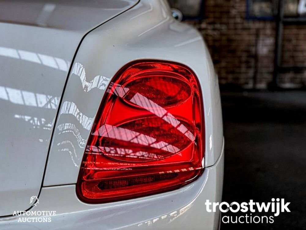 Bentley Continental Flying Spur 6.0 W12 Auto