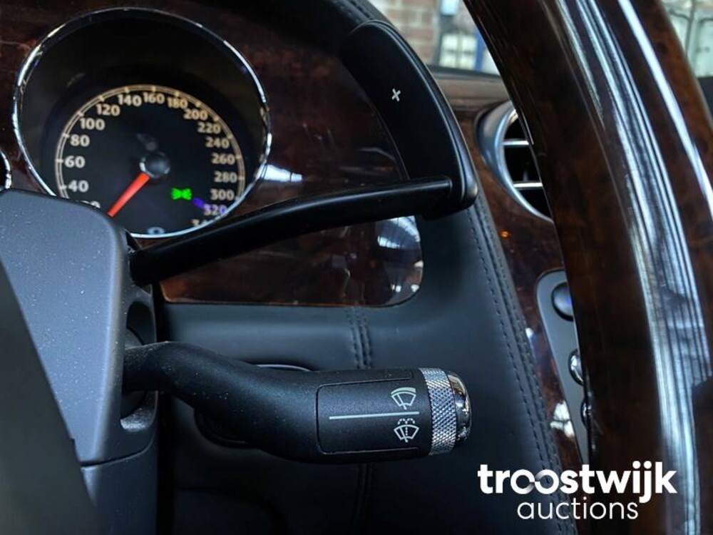Bentley Continental Flying Spur 6.0 W12 Auto
