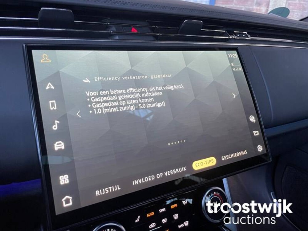 Land Rover Range Rover D350 First Edition Auto