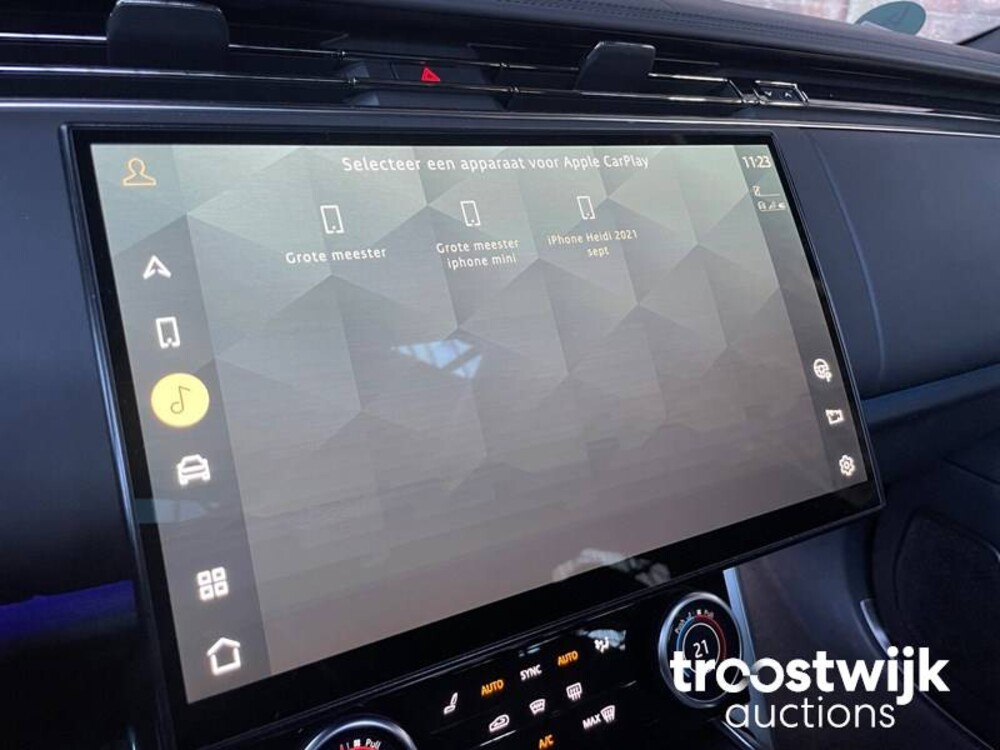 Land Rover Range Rover D350 First Edition Auto