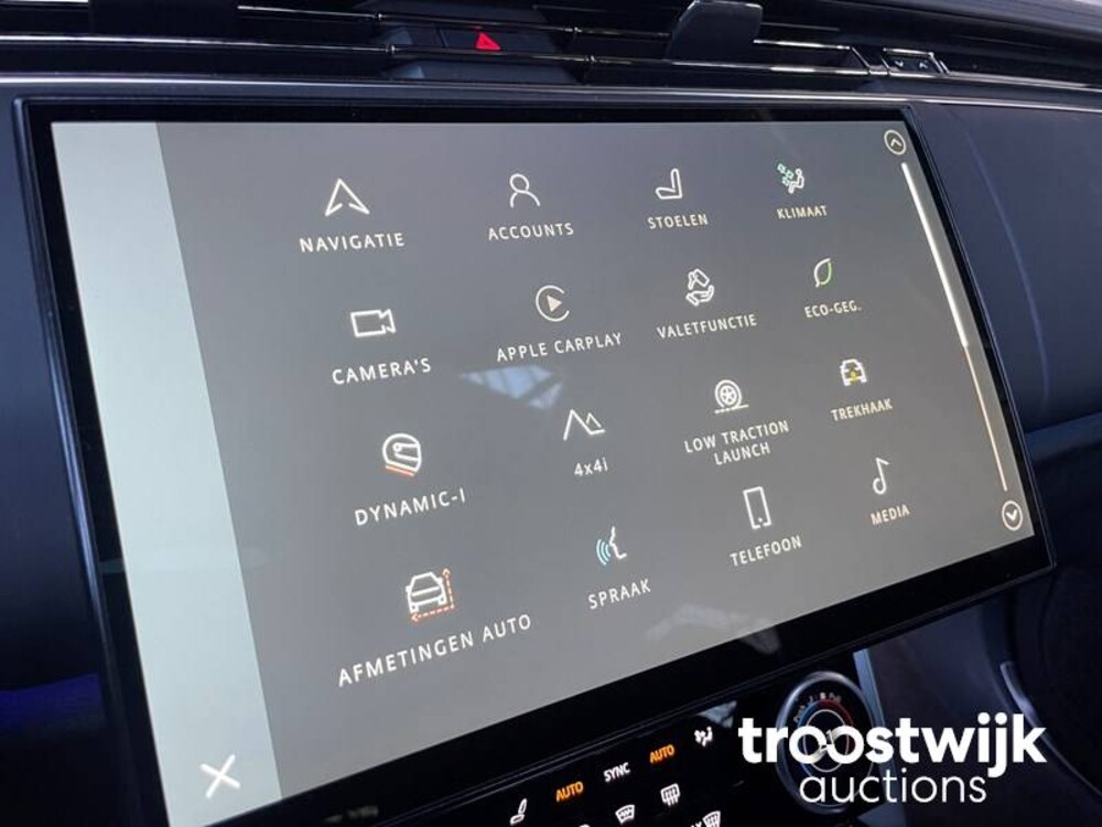 Land Rover Range Rover D350 First Edition Auto