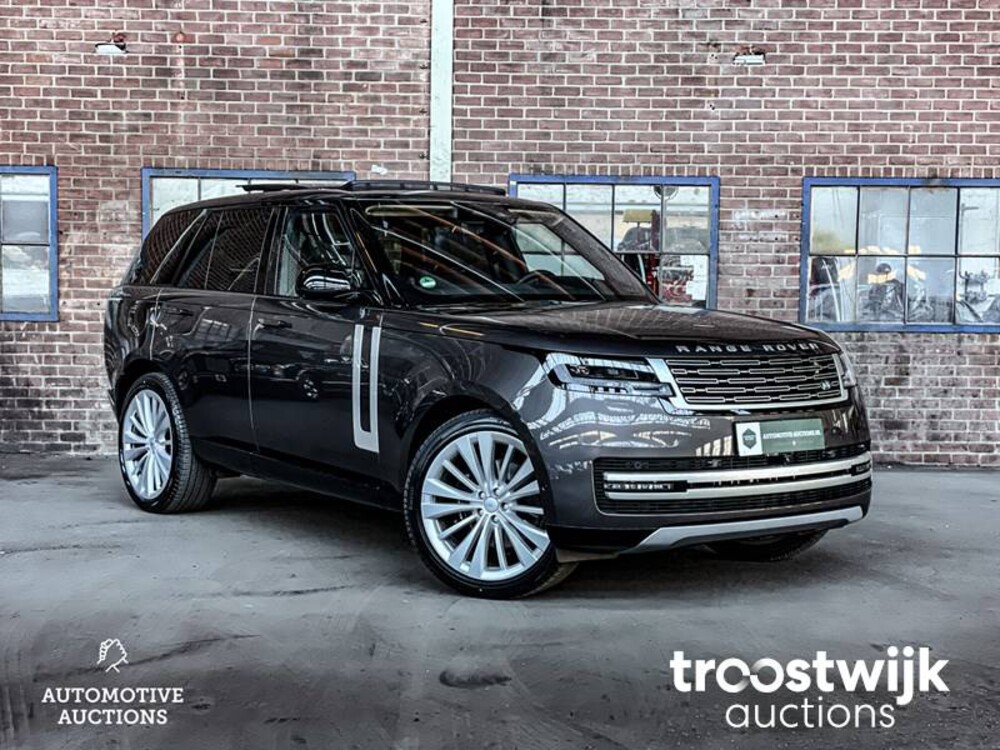 Land Rover Range Rover D350 First Edition Auto