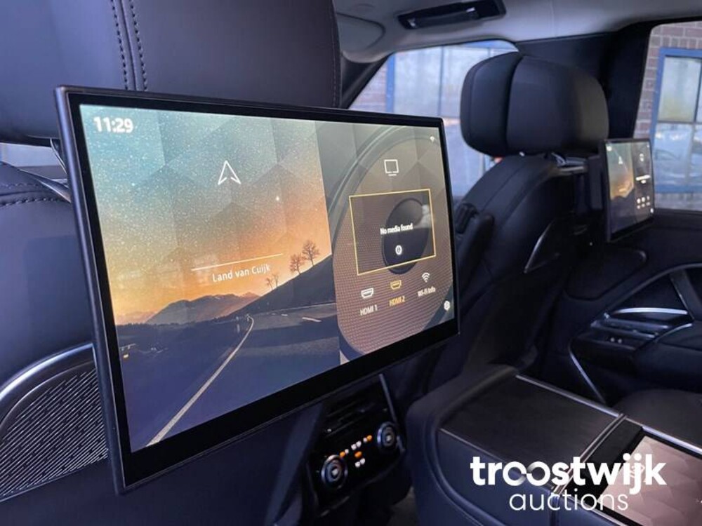 Land Rover Range Rover D350 First Edition Auto