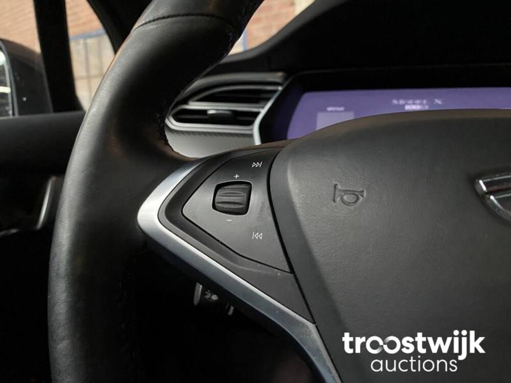 Tesla Model X 100D Auto