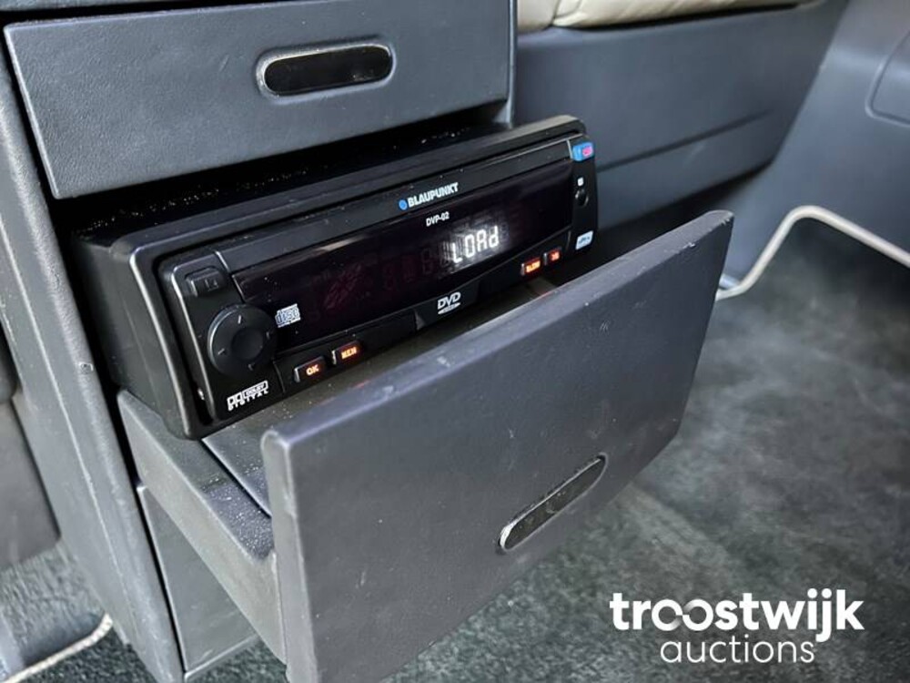 Volkswagen Transporter Luxe Multivan VIP TDI L1H1 Highline Auto