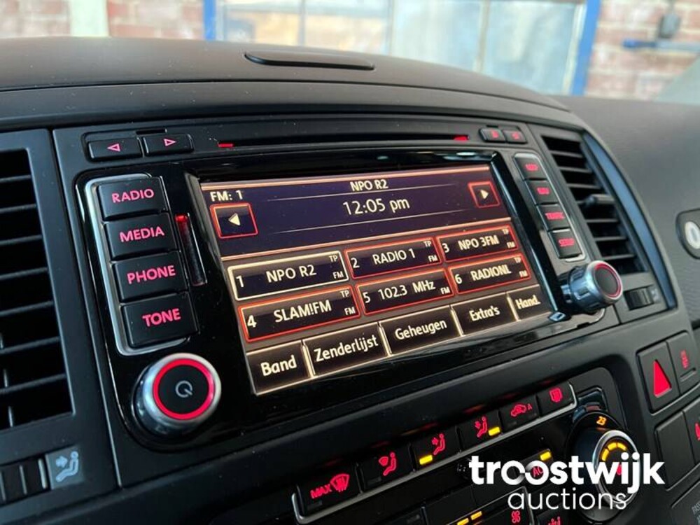 Volkswagen Transporter Luxe Multivan VIP TDI L1H1 Highline Auto