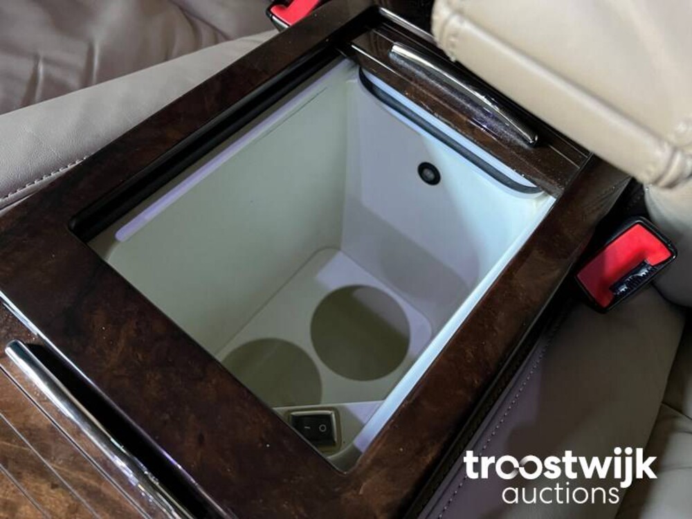 Volkswagen Transporter Luxe Multivan VIP TDI L1H1 Highline Auto